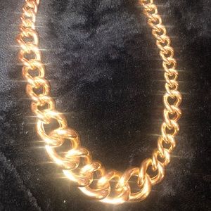 Graduated heavy link rose plated necklace